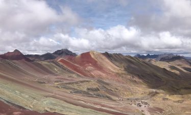Rainbow Mountain Vinicunca Trek,